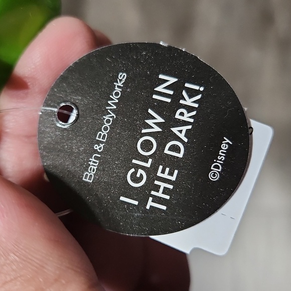 Disney Villians Poison Apple Sanitizer Holder - Picture 3 of 3